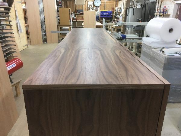 Gravity Quattro Large AV Cabinet in brown wood-  Audinni
